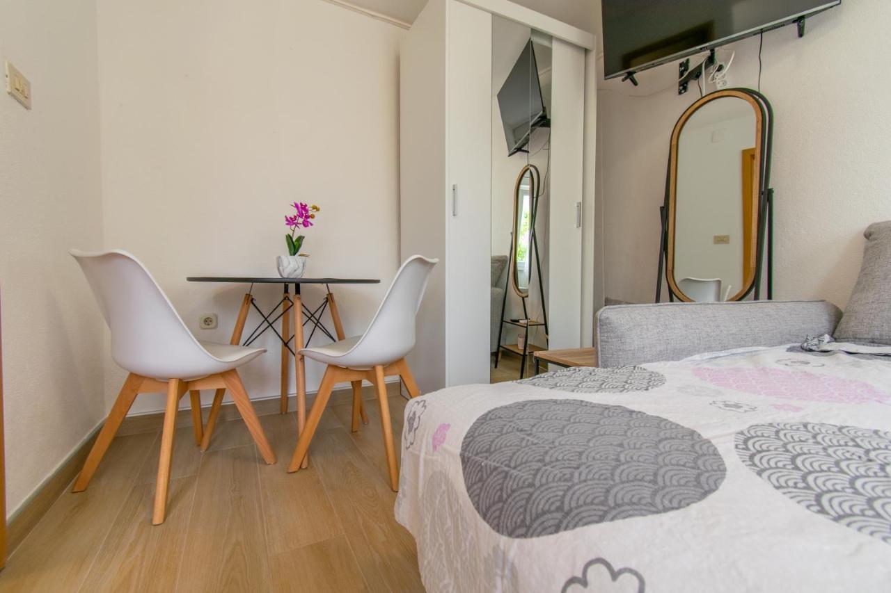 巴什卡沃达 Studio Apartman Monika酒店 外观 照片