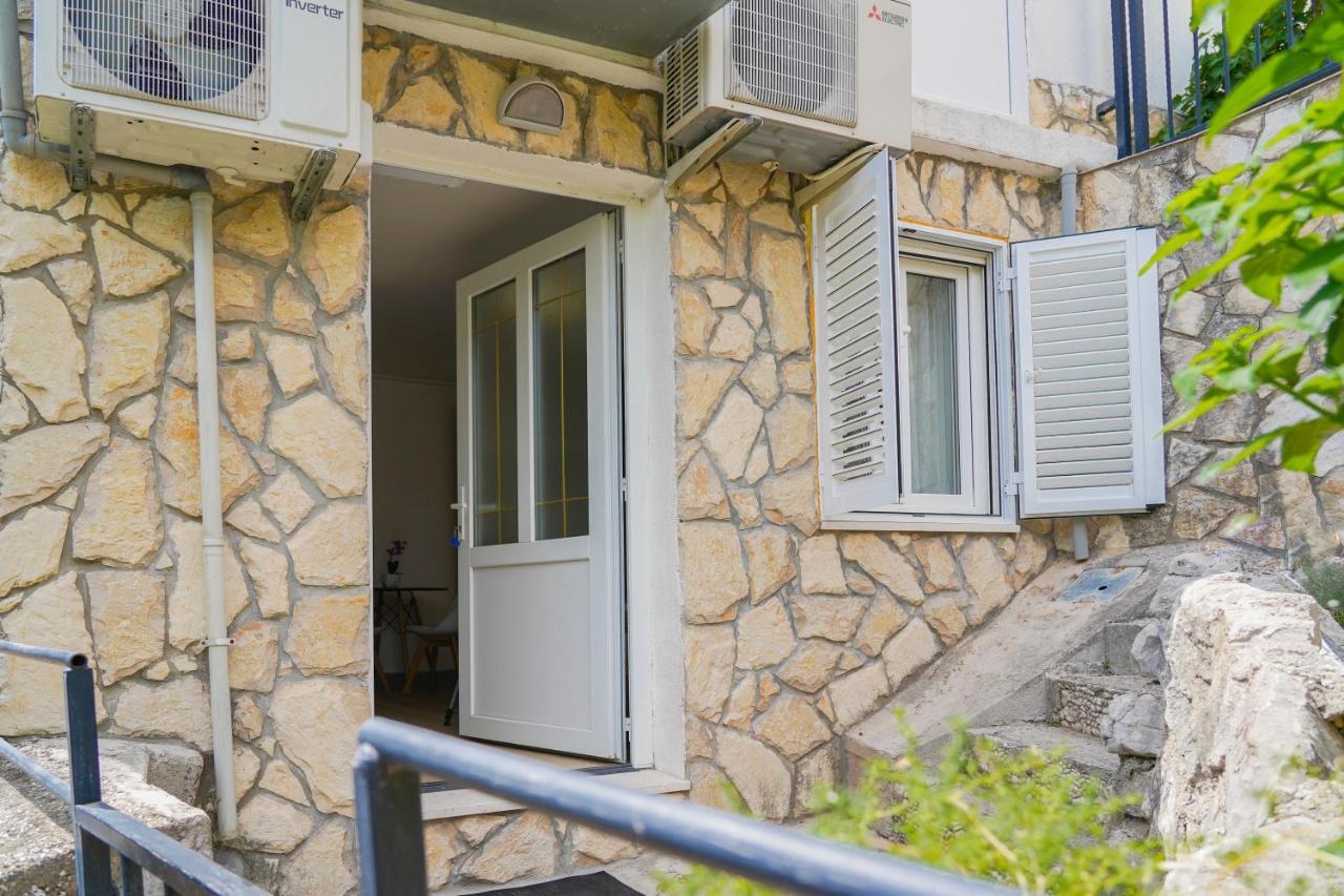 巴什卡沃达 Studio Apartman Monika酒店 外观 照片